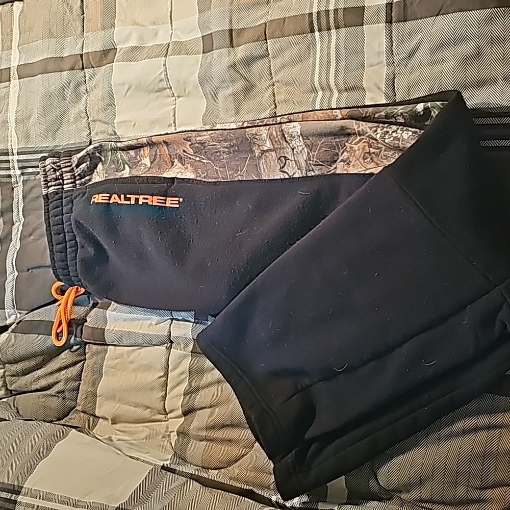 Realtree sweat pants small camo style loose fit